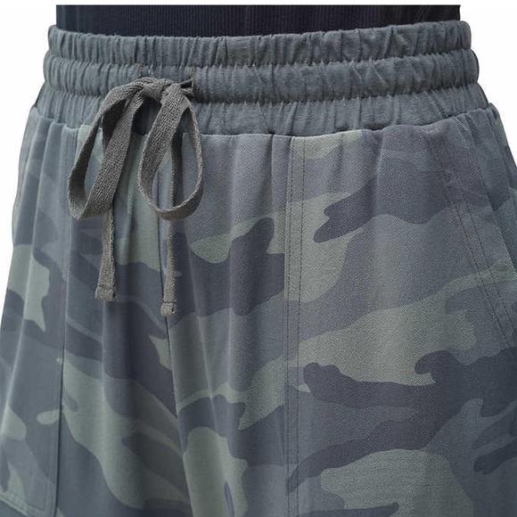 Splendid Camo High‎ Waist Jogger Pants 100% Rayon - Picture 3 of 15